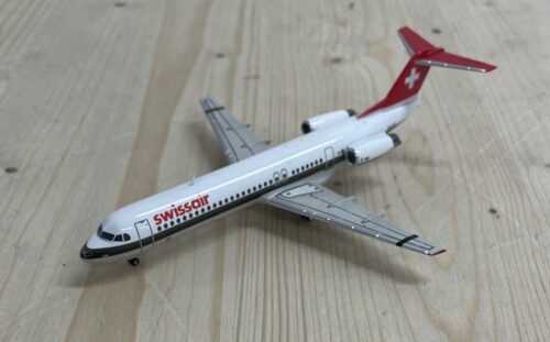 Lot 5003 *Swiss Wings 1:200 Fokker 100 Swissair HB-IVK  Hochfelden  Metall