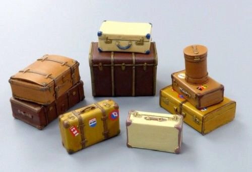 Plus model 489 Old suitcases