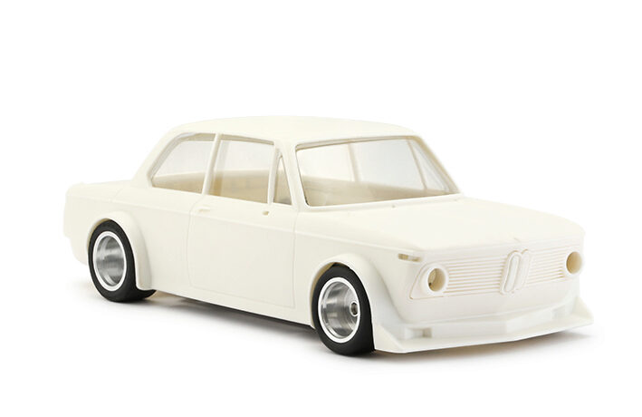 BRM MODEL CARS BRM116A BMW2002ti - FULL WHITE KIT BODY TYPE A - preassembled with aluminum chassis - front CAMBER system