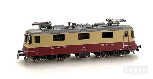 HAG 216 *SBB E-Lok Re 4/4 II 11253 TEE  weinrot/crème