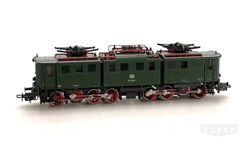 Märklin 3329 *DB E-Lok Baureihe 191, grün, 3-teilig  Gelenkbauart