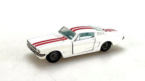 Corgi Toys  *Ford Mustang Fastback 2+2  OHNE Schachtel