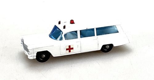 MATCHBOX 54 *Superfast Cadillac Ambulance  no 54