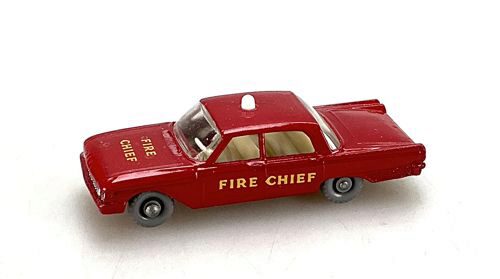 MATCHBOX 59 *Ford Farlaine Fire Chief Car Rot  No 59