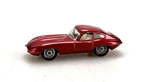 MATCHBOX 32 *Jaguar E Type  rot No 32