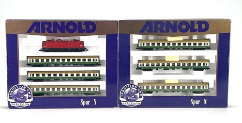 Lot 7152 *Spur N Konvolut Arnold DR Personenzug mit Lok 7tlg