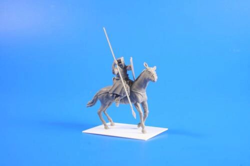 CMK F48273 Chevalier (Knight on Horseback)