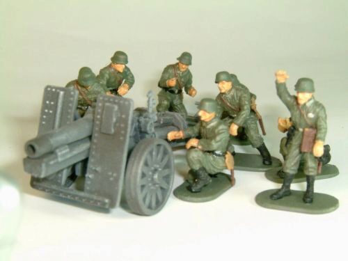 Caesar Miniatures 7202 WWII German Infantry Gun SIG33 with Crew