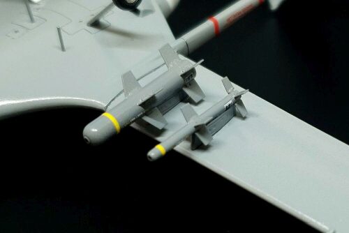 Brengun BRL48179 Bayraktar TB2 laser guided missiles (for Clear Prop kit)