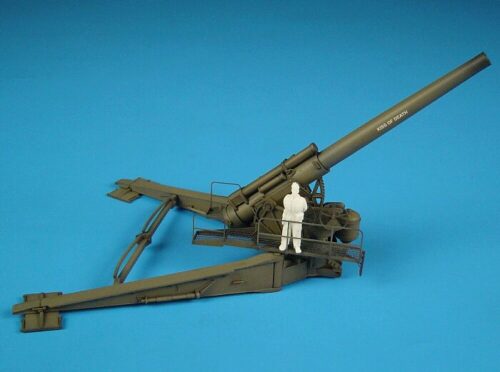 Hauler HLP72006 M1 240mm howitzer IN FIRE POSITION