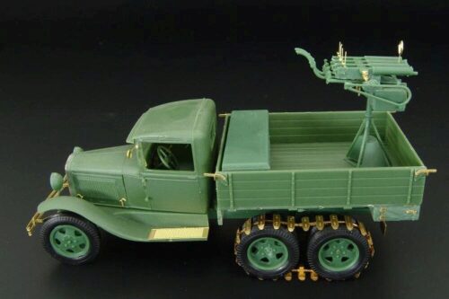 Hauler HLX48291 GAZ-AAA with Quadruple MAXIM AA gun