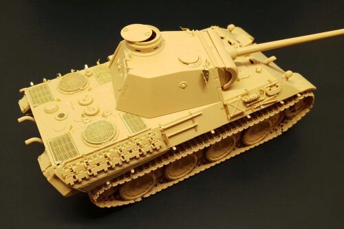 Hauler HLX48395 Panther Ausf. D (TAMIYA)