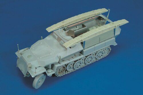 Royal Model RM383 Sd.Kfz. 251/7 Ausf. C part 1 (for Dragon kit)