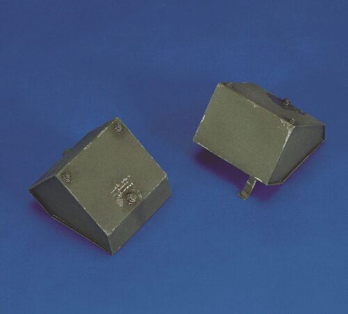 Royal Model RM395 Fuel Boxes T-34