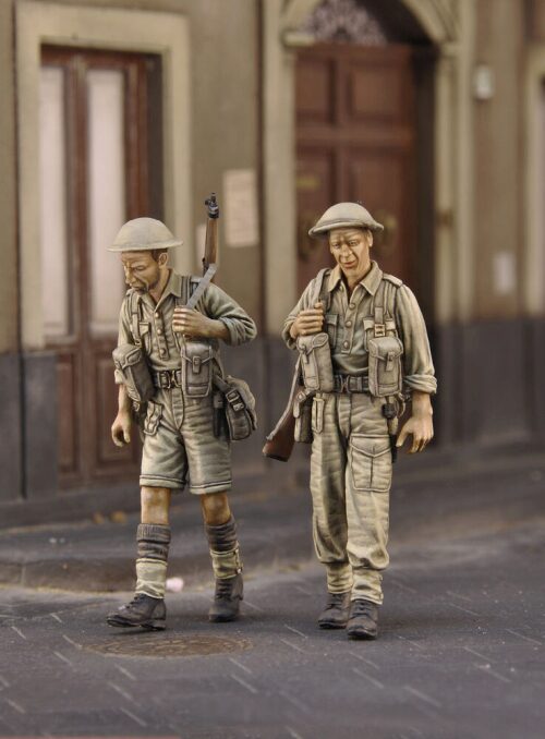 Royal Model RM576 British soldiers - WWII