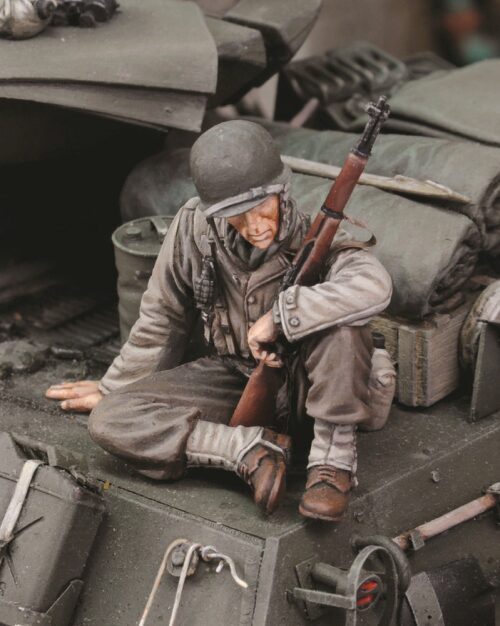 Royal Model RM659 U.S. Infantry at rest with rifle-no.1-WWII