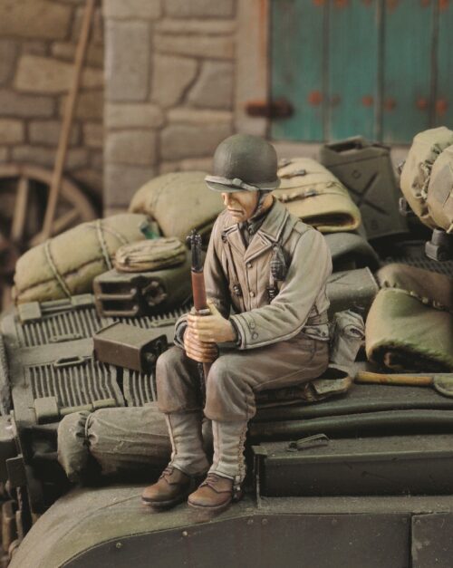 Royal Model RM661 U.S. Infantry at rest with rifle-no.2 -WWII