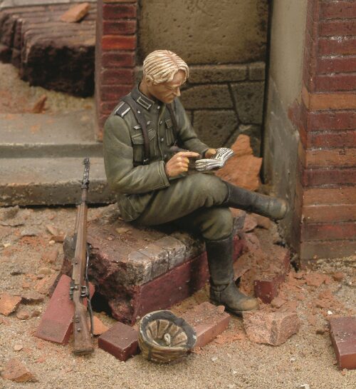 Royal Model RM145 German infantry-WWII