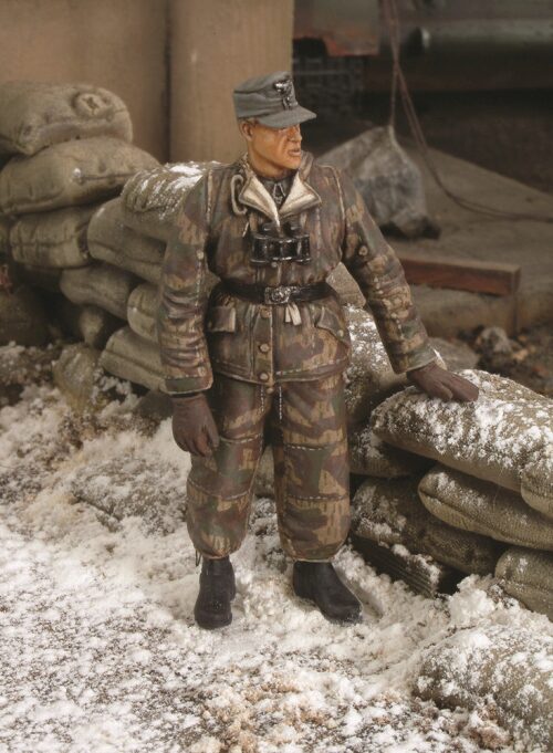 Royal Model RM175 German tanker in winter dress - WWII