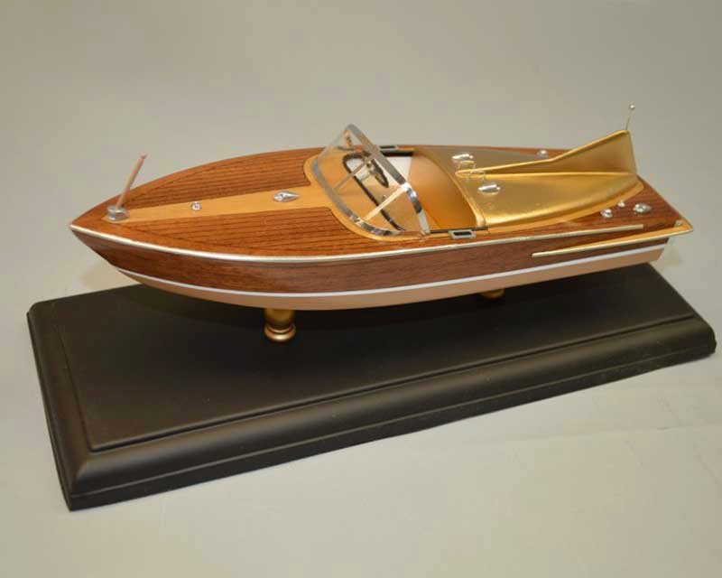 DUMAS Boats ds1708 Chris-Craft 21 ft. Cobra 1955 Bausatz