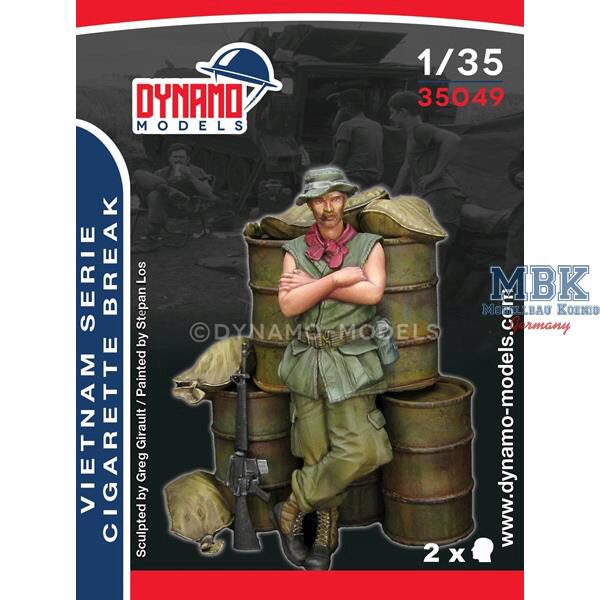 Dynamo Models DYM35049 Vietnam-Cigarette Break