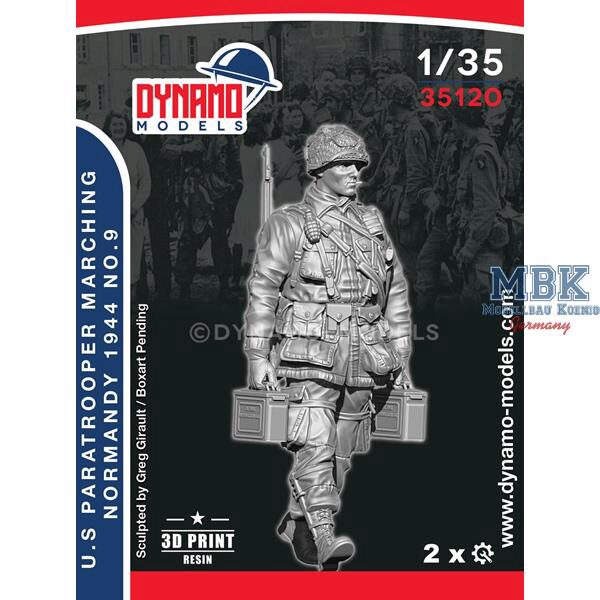 Dynamo Models DYM35120 U.S Paratrooper MG loader Marchg. Normandy 44-No.9