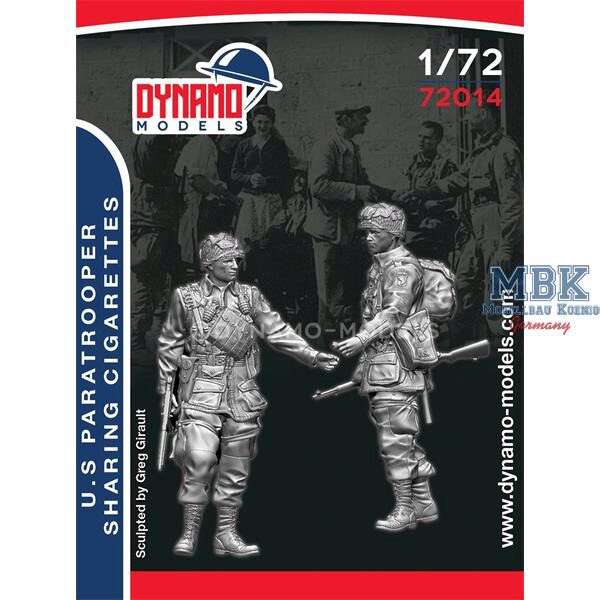 Dynamo Models DYM72014 U.S. Paratroopers Sharing Cigarettes 1:72