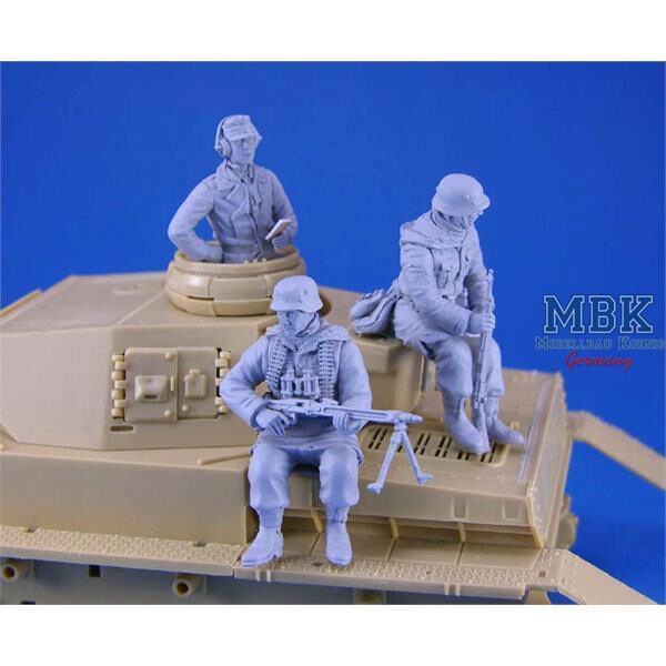 LEGEND PRODUCTIONS LF0116 German Tank Crew and Riders