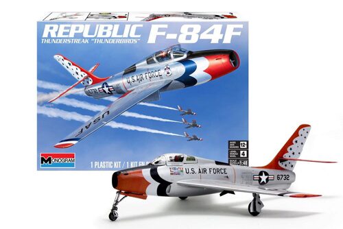 Revell 15996 F-84F Thunderstreak Thunderbirds