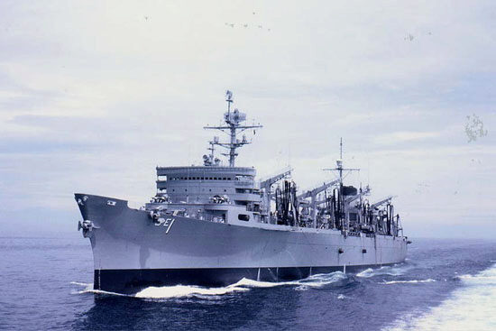 Trumpeter  05785 1/700 AOE-1 USS Sacramento