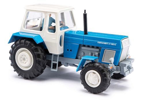 Busch 42855 Traktor ZT 303 m.Bäuerin blau