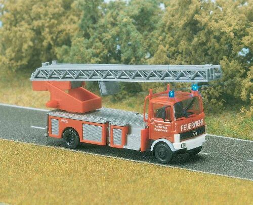 Busch 5608 Feuerwehr-Leiterwagen      H0