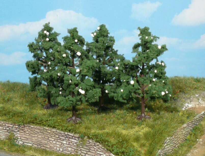 HEKI 1170 4 Obstbäume blühend 8 cm
